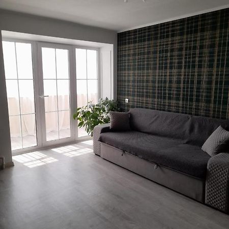 Изумруд Apartment Уралск Екстериор снимка